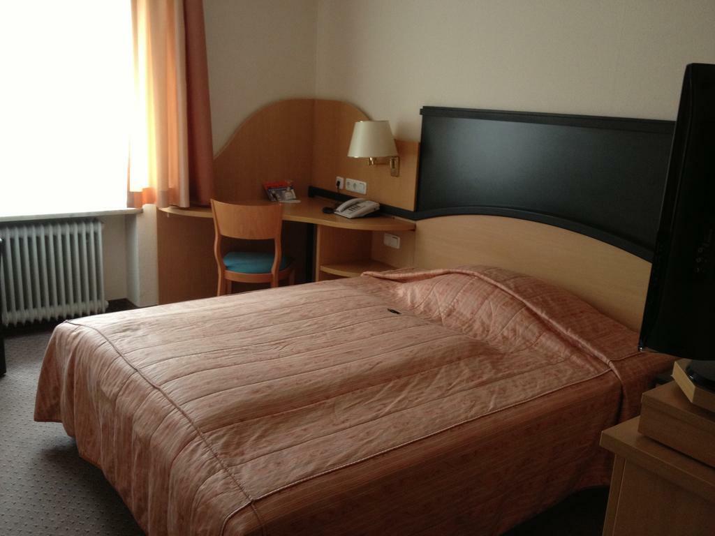 Privat Hotel Riegele Augsburg Buitenkant foto